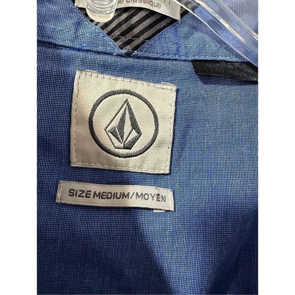 Volcom men’s blue button down long sleeve shirt size Medium. #42-1042 - Picture 5 of 8